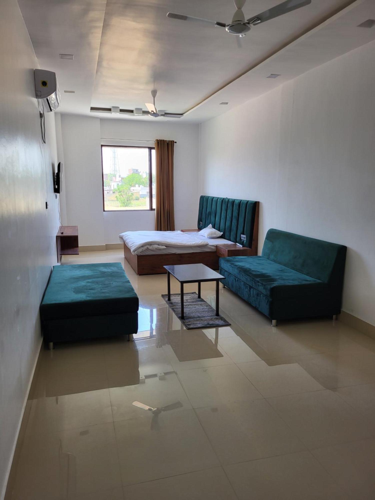 Hotel Mg Kitchen Banquet Kathua Exterior foto